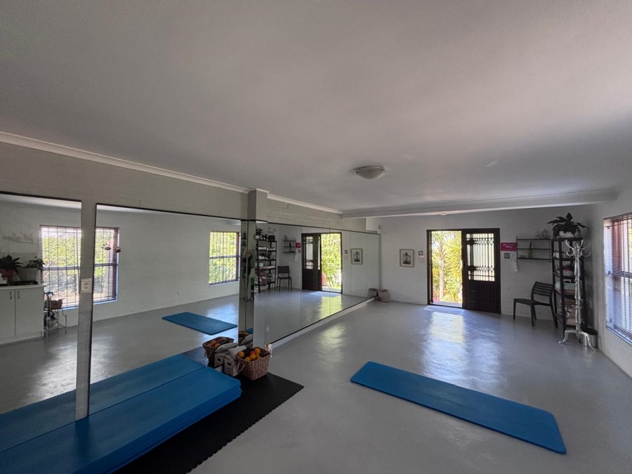 To Let 1 Bedroom Property for Rent in Loevenstein Western Cape